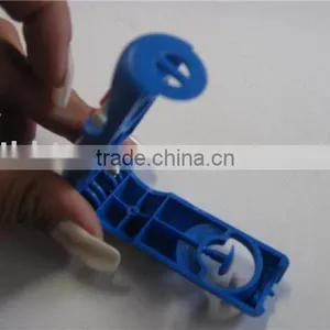 Shoe Accessory Tool thumbnail-1