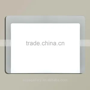 Antifog and Magnifying Mirror With LED Light thumbnail-4