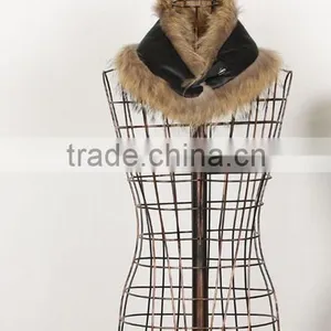 Lady's Soft Raccoon Fur Collar RC15 thumbnail-4
