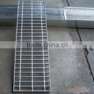 MATERIAL DIN17.100ST37,2 STEEL GRATING FLOOR MEDIUM thumbnail-3