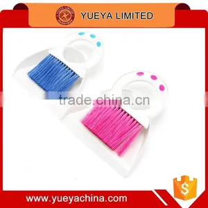 Creative Table Cleaning Brooms and Dustpan Cleaning Suit Keyboard Cleanser thumbnail-6