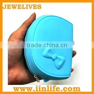 Business Gift Silicone Small Hanging Cosmetic Bag Set thumbnail-1