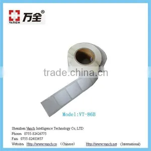 Cheap Adhesive 860-960mhz UHF RFID Paper/plastic Tag thumbnail-1