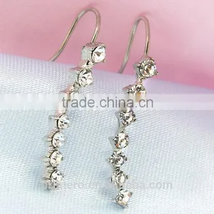 New Designer Fashion Jewelry 7 Cubic Zircon Stones Earrings thumbnail-4