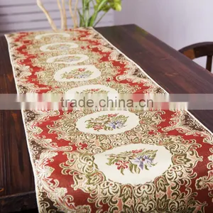 Plus 25 Matching Coral Satin Organza Table Runners thumbnail-2