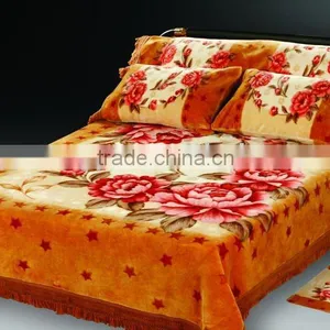 100% Ployester Printed Super Soft and Carved Blanket Set thumbnail-1