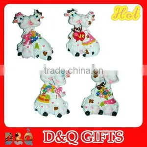 Resin Cow Wedding Souvenir thumbnail-1