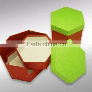 Custom Magnet Closure Folding Paper Gift Box thumbnail-1