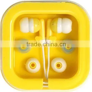 In-ear Wired Earphone With Square Plastic Box thumbnail-1