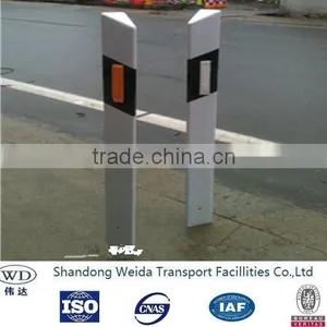 Plastic Road Delineator Post thumbnail-2