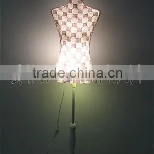 Red Square Printing Elastic Fabric Female Mannequin thumbnail-4