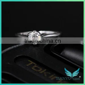 Wholesale New Style 14 K White Gold Engagement Ring 4.5mm Round Cut Moissanite Diamond Wedding Ring thumbnail-4
