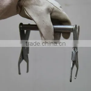 Wholesale Bee Hive Equipment Hive Tool Iron Frame Grip thumbnail-3