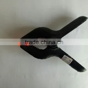 2" Plastic Spring Clamp thumbnail-1