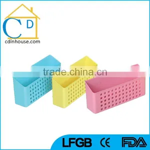 Colorful Small Storage Plastic Baskets With Hook thumbnail-6
