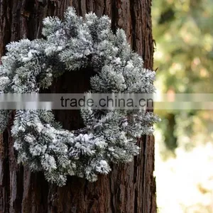 Artificial Pine Wreath Flocked thumbnail-1