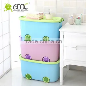 1929 Plastic Storage Boxes With Lids, Wheels and Handles thumbnail-5