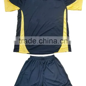 Quality 100% Polyester Soccer Kit thumbnail-1