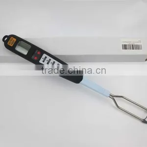 BBQ Digital LCD Fork Thermometer thumbnail-1