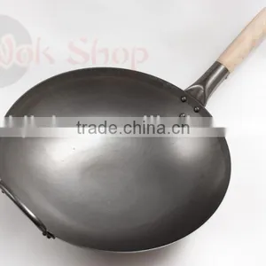 Chinese Wooden Handle Carbon Steel Wok thumbnail-4