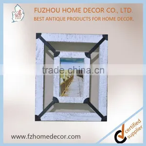 Hot Sell Customized Antique White Wood Photo Frame With Metal Decoration thumbnail-5