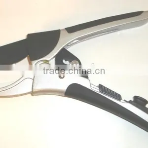METAL HANDLE ROLLER SYSTEM New Ratchet Pruning Shears Gardening Tools thumbnail-1