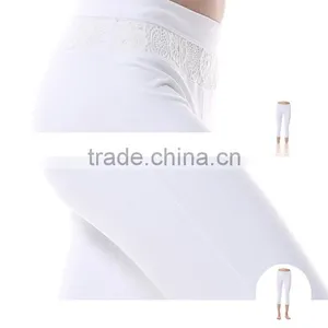 Wholesale Fitness Women Cropped Lace Yoga Pants in Guangzhou thumbnail-5