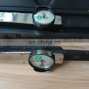 Torque Wrench With Torque Gauge thumbnail-2
