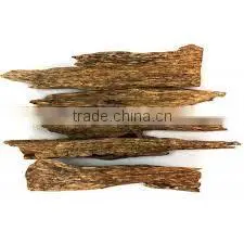 Pure Agarwood Oil Manufacturer thumbnail-2