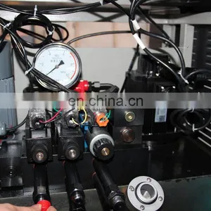 Computer-controlled Electro-hydraulic Servo Automatic Universal Testing Machine thumbnail-3