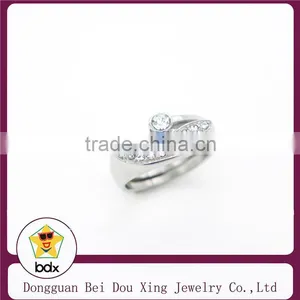 2015 Shiny and Sparkling Heart Sharp Rhinestone Stainless Steel Rings thumbnail-1