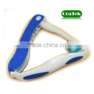 Foldable Travel Toothbrush thumbnail-1