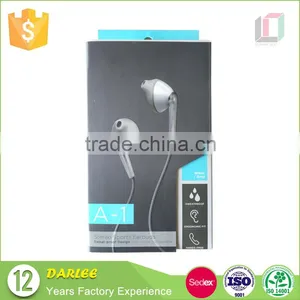 Hot Sale Magnetic Closure Clamshell Packaging Headset Earphones Box thumbnail-5