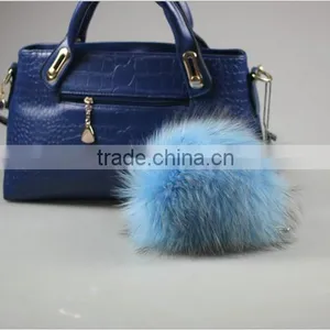 Wholesale Raccoon Fur Pom Poms / Raccoon Fur Bobbles for Hats thumbnail-5