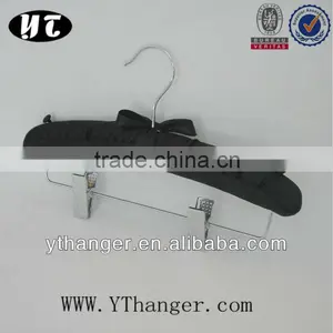 PL137 Sponge Clothes Hanger Black Satin Hanger With Clips thumbnail-1