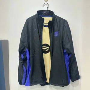 La Liga 25-26 Season Barça Co-branded Long Sleeve Windbreaker Training Shirt Match Jersey No. 10 Yamal Football Shirt thumbnail-3