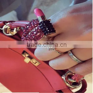 Sexy Girls Stretch Lipstick Lip Diamond Ring thumbnail-5