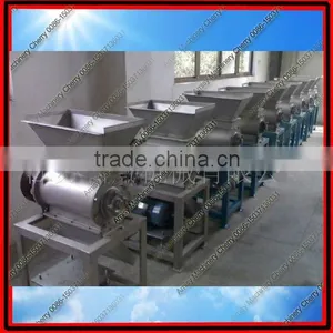 Fruit/vegetable Crushing Machine thumbnail-1