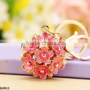 Best Selling Product Oil Keychain Alloy Flower Attractive Design Keychain K0013 thumbnail-3