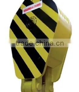 High Quality Traveling Block and Hook Used on Oil and Gas Well Drilling Rigs thumbnail-1