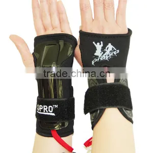 Wholesale&Retail Winter Snowboarding Wrist Protector,hand Supports, Ice Skating Wrist Guards thumbnail-1