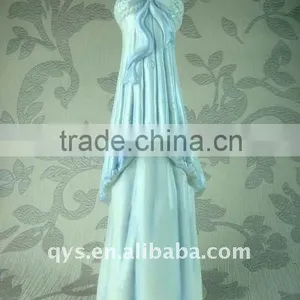 Exquisite Ceramic Flower Vase thumbnail-1