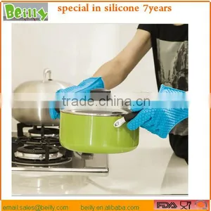 2016 Amazon Selling Hot Heat Insulating FDA Silicone Oven Gloves From China thumbnail-3