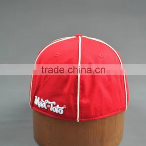 Red Flat Brim Fitted Caps With Custom Logos thumbnail-3