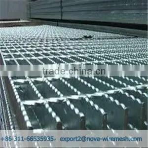 Factory Price Anti - Slip Serrated Steel Grating thumbnail-4