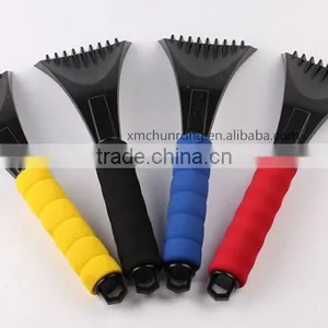 Wholesale Car Widnow Plastic Ice Scraper With Soft Grip thumbnail-3