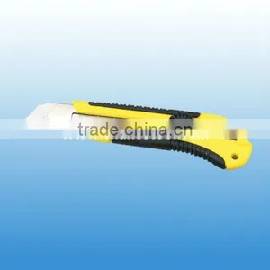 Easy Cut Auto-retractable Utility Knife UK066 thumbnail-1