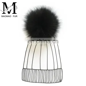 Top Quality Large and Fluffy Large Pompoms / Real Racoon Fur Pompoms thumbnail-4