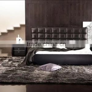 Grey Bed in Boat Sharp Escrow thumbnail-5