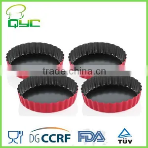 Non-Stick Mini Fluted Tartlet Tins , Set of 4 thumbnail-1